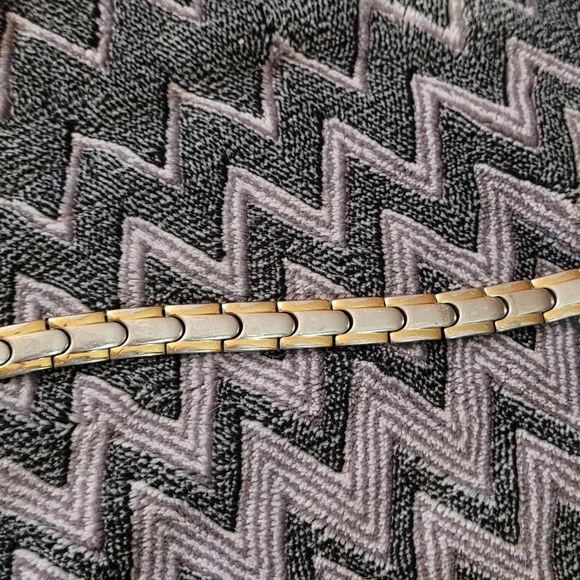 Bio Magnetic Bracelet - Picture 3 of 6